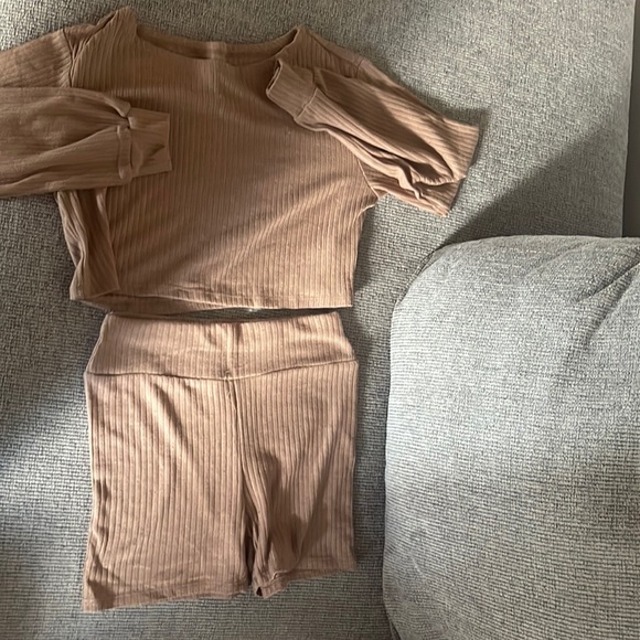 light brown two piece set. It is from shein and has never been worn.